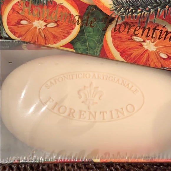 Handmade Italian Orange and Cinnamon soap bar - Picture 4 of 4